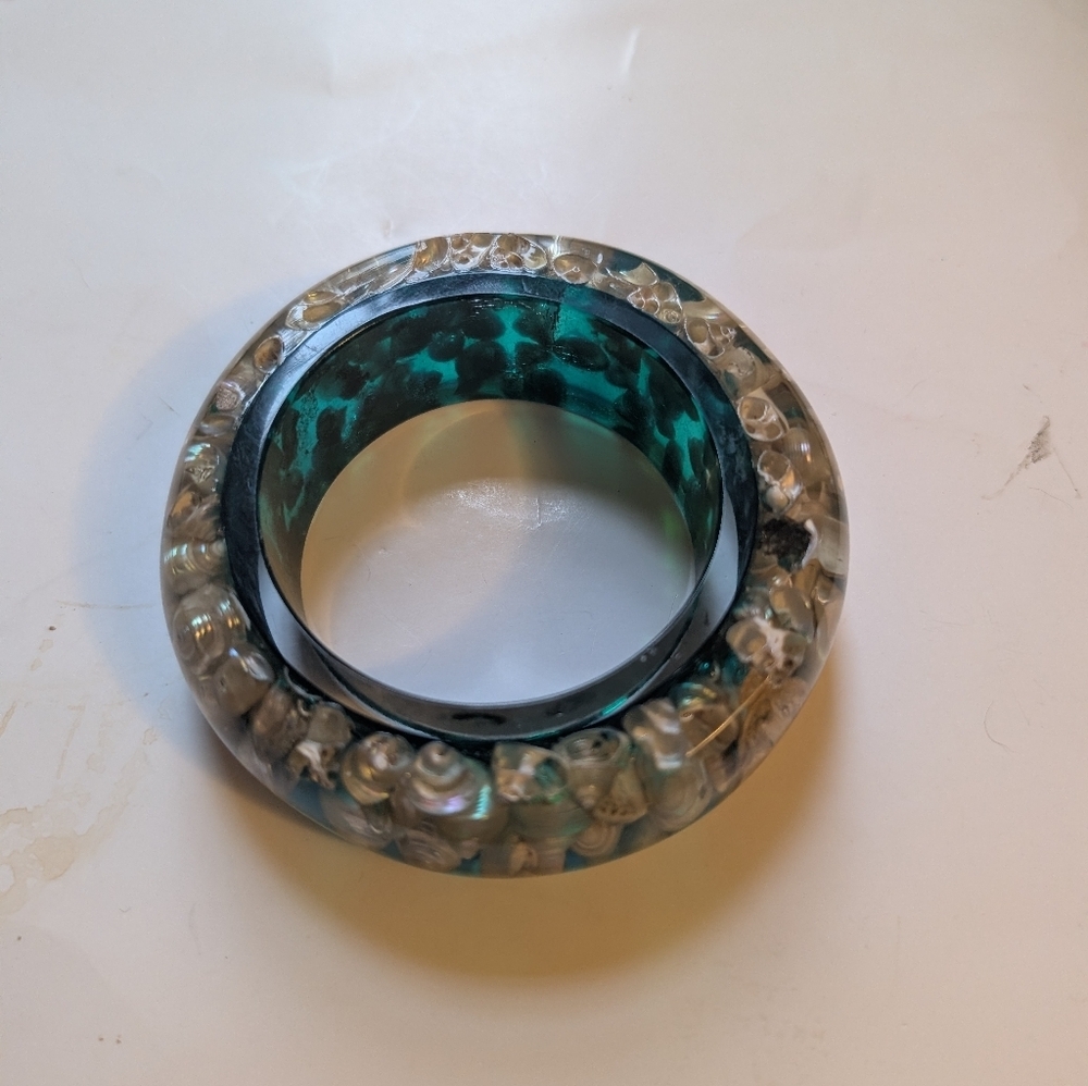 RARE Signed Angelo Tarlazzi La Porte Bleue Paris 1980s Resin Shell Bangle - Picture 3 of 12